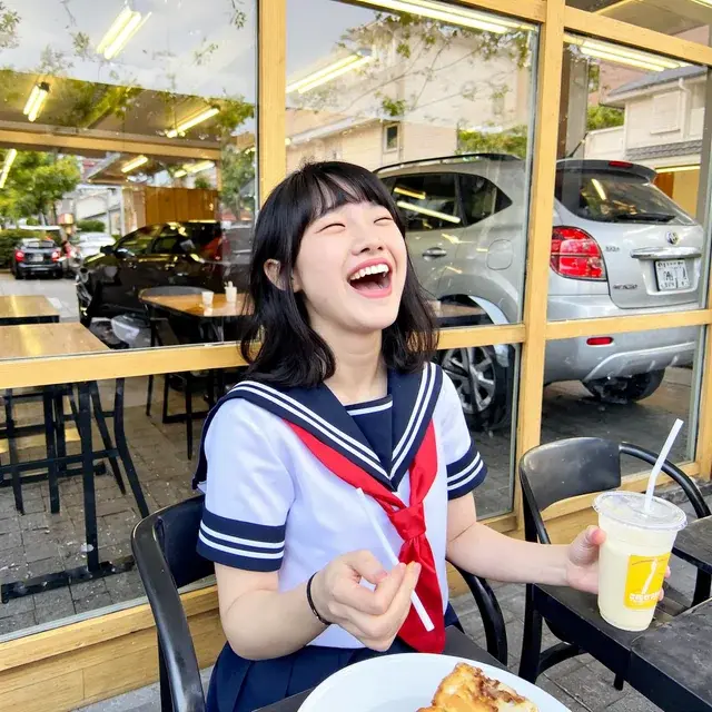 Chroma 模型家族正式发布:基于 FLUX.1-schnell,8.9亿参数开源无限制,4大分支适配不同需求