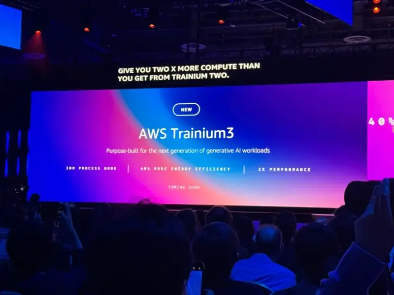 亚马逊发布 Trainium3 芯片，并预告支持英伟达生态的 Trainium4