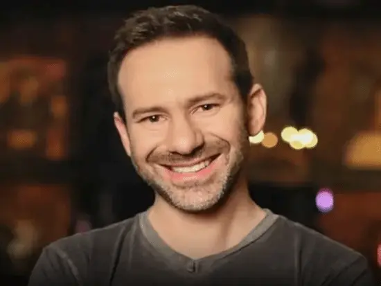 43岁离世！OnlyFans控股股东Leo Radvinsky病逝，身家47亿美元